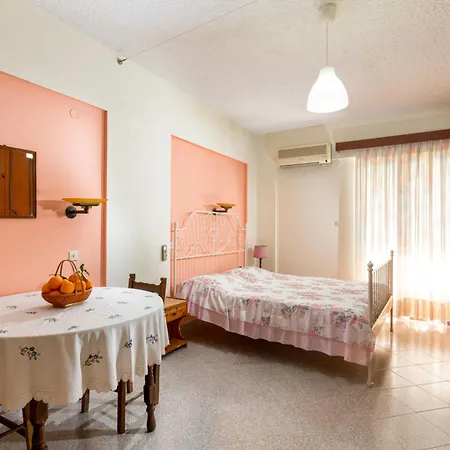 Апартаменты Cozy Archangelos With Private Parking *
