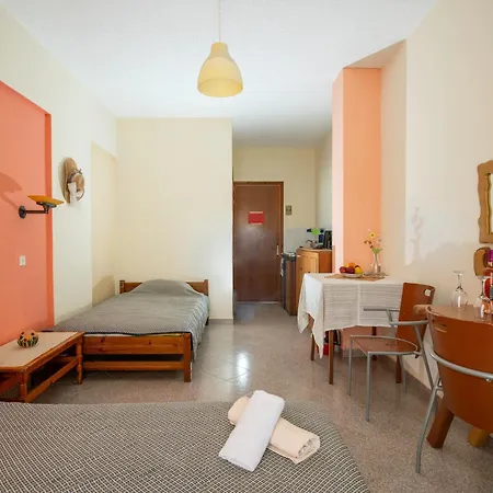 Cozy Archangelos With Private Parking Apartament